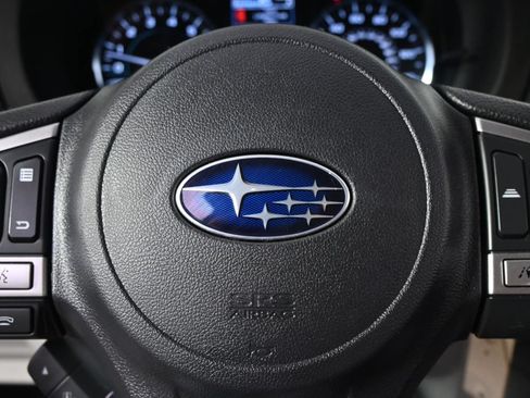 Used 2018 Subaru Forester 2.5i Premium AWD/4WD image 34