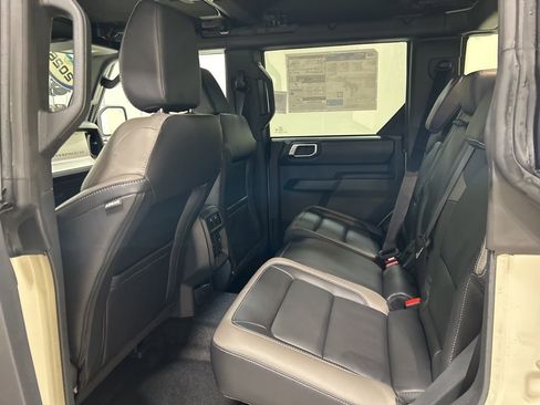 New 2026 Ford Bronco Outer Banks image 24