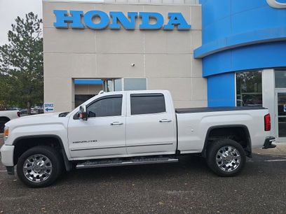 Used 2019 GMC Sierra 2500 Denali w/ Duramax Plus Package