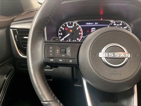 Certified 2023 Nissan Rogue SV w/ SV Premium Package image 22