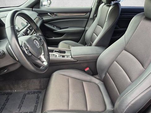 Used 2022 Honda Accord Sport image 17