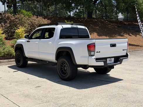 Used 2019 Toyota Tacoma TRD Pro AWD/4WD image 5