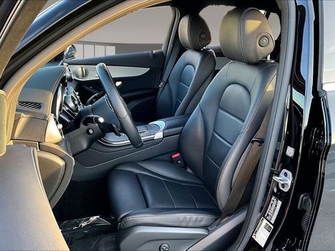 Used 2023 Mercedes-Benz GLC 300 4MATIC Coupe image 19