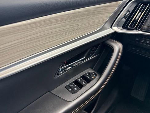 New 2026 MAZDA MAZDA3 2.5 S Hatchback w/ Premium Pkg image 23