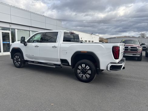 New 2026 GMC Sierra 2500 Denali image 6