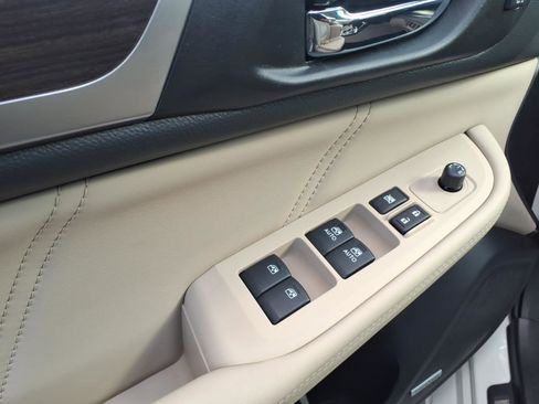 Used 2018 Subaru Legacy 3.6R Limited image 12