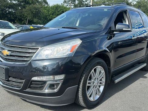 Used 2014 Chevrolet Traverse LT w/ All-Star Edition FWD image 2