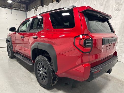 Used 2025 Toyota 4Runner SR5 image 5