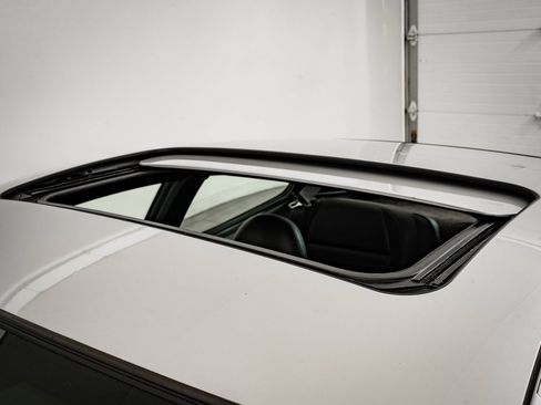 Used 2000 Porsche 911 Carrera image 15