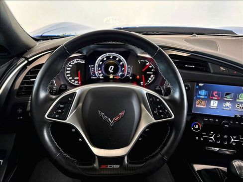 Used 2016 Chevrolet Corvette Z06 w/ Z07 Performance Package RWD image 16