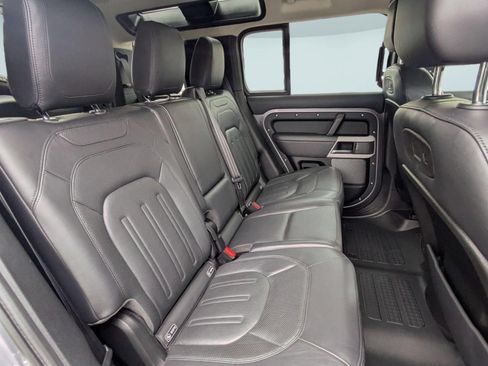 Used 2020 Land Rover Defender 110 HSE AWD/4WD image 29