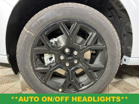 New 2026 Ford Maverick Lobo image 13