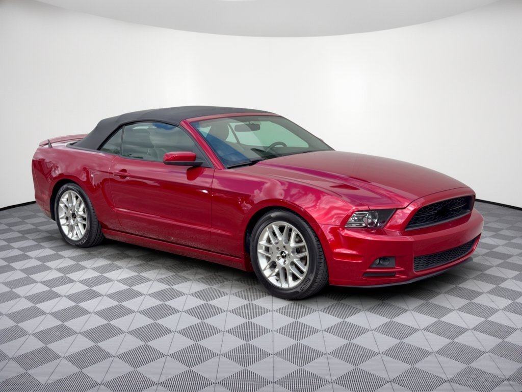 Used 2014 Ford Mustang Premium w/ Equipment Group 202A RWD image 7
