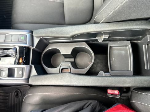 Used 2018 Honda Civic EX image 23