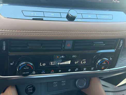New 2026 Nissan Rogue Platinum AWD/4WD image 24