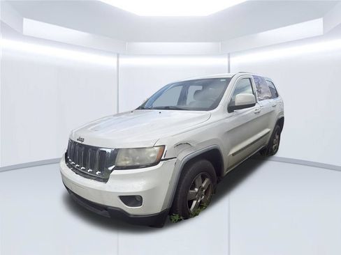 Used 2012 Jeep Grand Cherokee Laredo RWD image 4