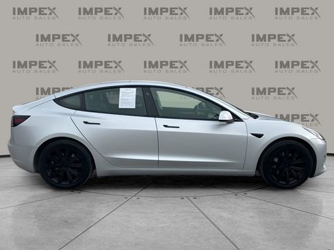 Used 2021 Tesla Model 3 Standard Range Plus image 6