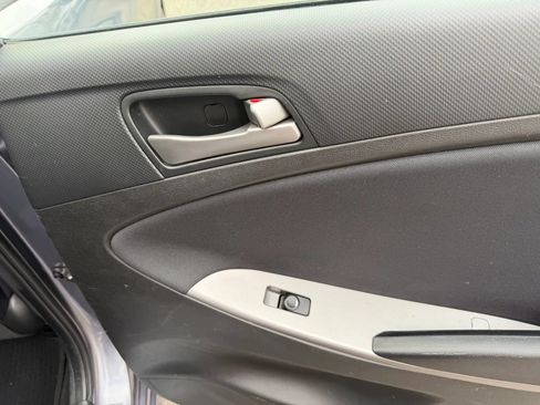 Used 2017 Hyundai Accent SE FWD image 30