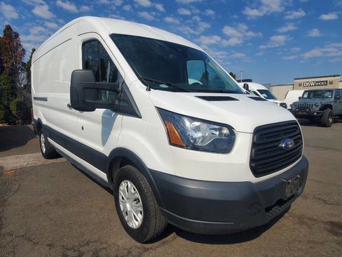 Used 2019 Ford Transit 250 148 Medium Roof image 7