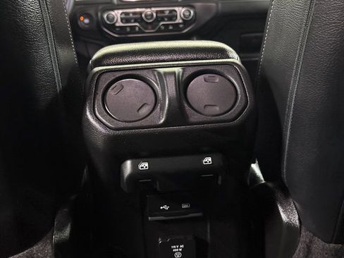 Used 2020 Jeep Gladiator Overland image 22