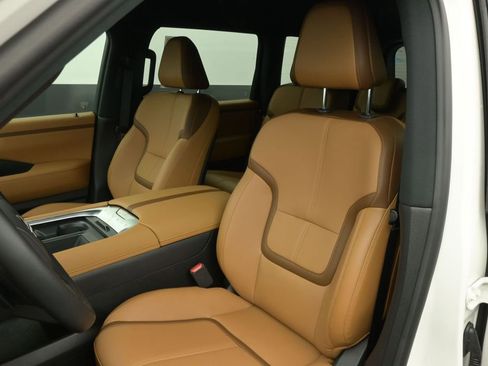 New 2026 Nissan Armada SL w/ Captain's Chari Seat Package AWD/4WD image 9