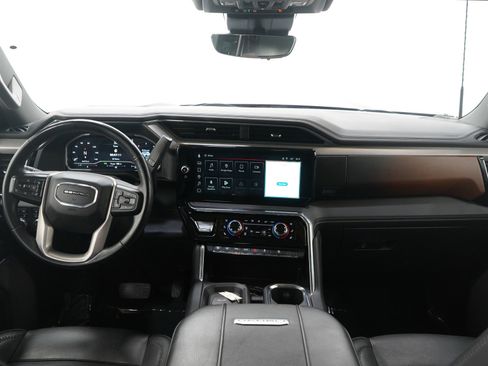 Used 2024 GMC Sierra 3500 Denali w/ Denali Reserve Package image 17