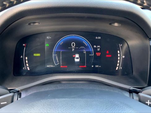 Used 2025 Toyota Camry SE FWD image 25