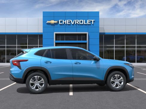 New 2026 Chevrolet Trax LS FWD image 5