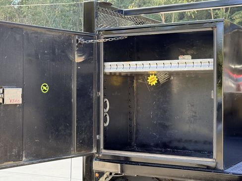 Used 2018 RAM 3500 Tradesman w/ Ambulance Prep Group image 11