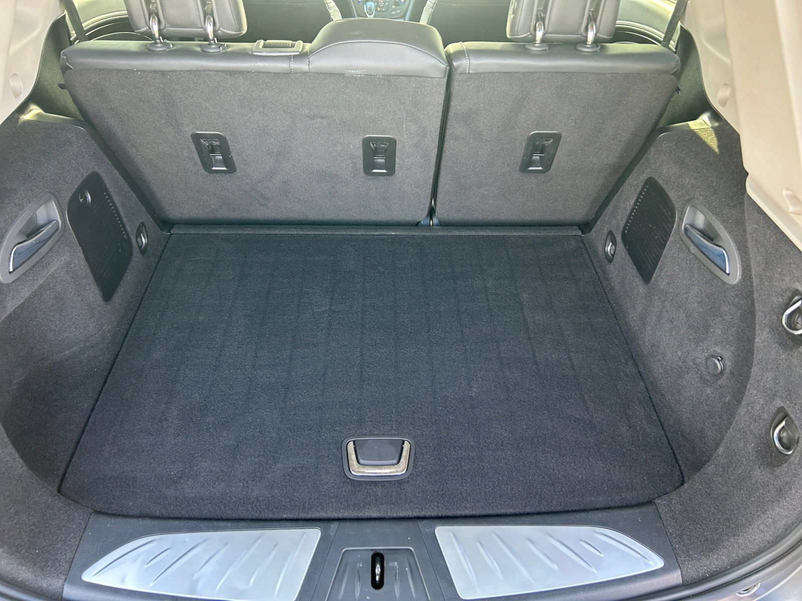 Used 2019 Buick Envision Premium AWD/4WD image 30