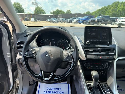 Used 2025 Mitsubishi Eclipse Cross SE AWD/4WD image 9