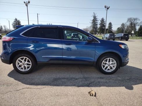 Used 2024 Ford Edge SEL w/ Convenience Package AWD/4WD image 6