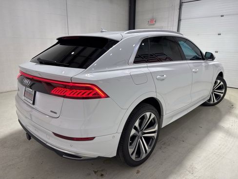 Used 2019 Audi Q8 Prestige w/ Adaptive Chassis Package image 4
