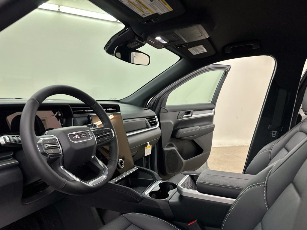 New 2027 GMC Terrain Elevation w/ Elevation Premium Package AWD/4WD image 30