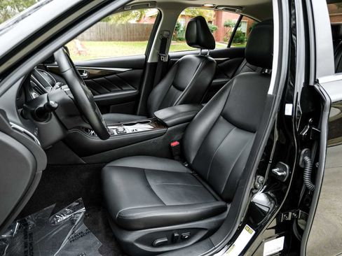 Used 2018 INFINITI Q50 Luxe w/ Essential Package (3.0T Luxe) image 32