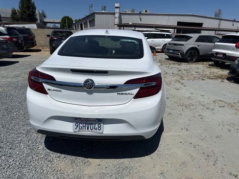 Used 2017 Buick Regal FWD image 4
