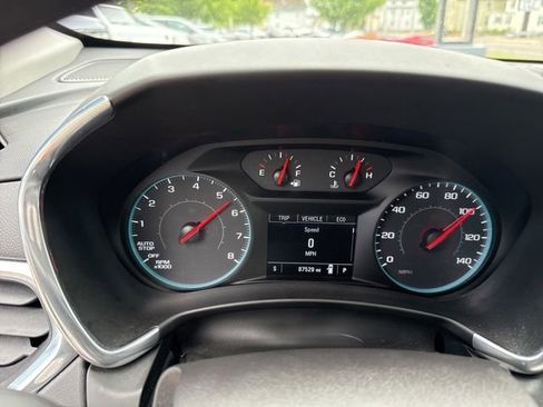 Used 2018 Chevrolet Equinox LT AWD/4WD image 22