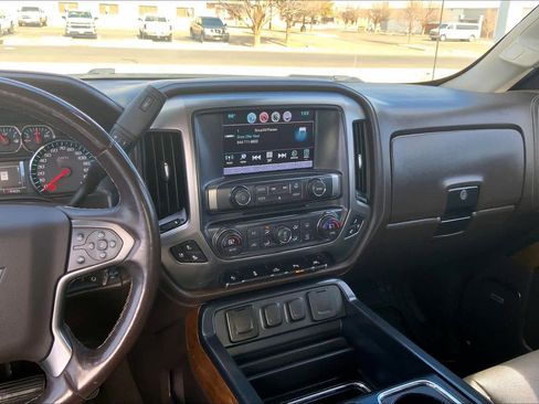 Used 2018 Chevrolet Silverado 1500 LTZ w/ Texas Edition image 6