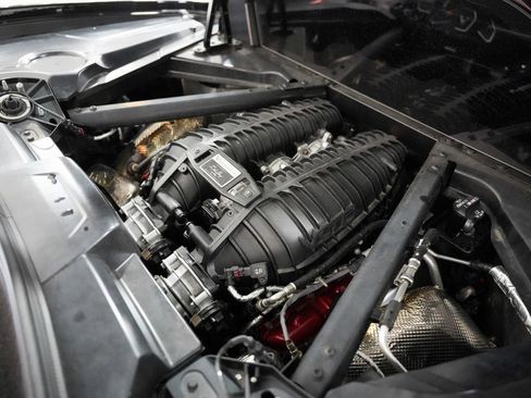 Used 2025 Chevrolet Corvette Z06 RWD image 37