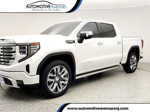 Used 2023 GMC Sierra 1500 Denali w/ Denali Reserve Package AWD/4WD image 1