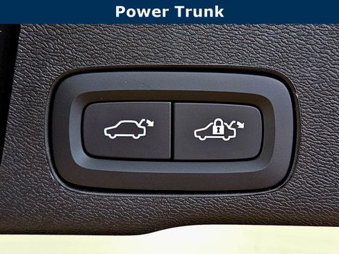 New 2026 Volvo XC60 T8 Plus w/ Protection Package Premier image 36