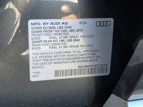 Certified 2024 Audi SQ5 Premium Plus w/ Premium Plus Package image 24