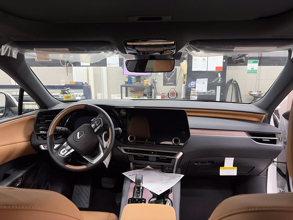 New 2026 Lexus RX 450h AWD w/ Convenience Package image 12