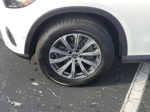 Used 2025 Mercedes-Benz GLC 300 image 11