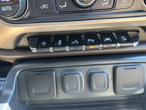 Used 2018 GMC Sierra 1500 Denali AWD/4WD image 63
