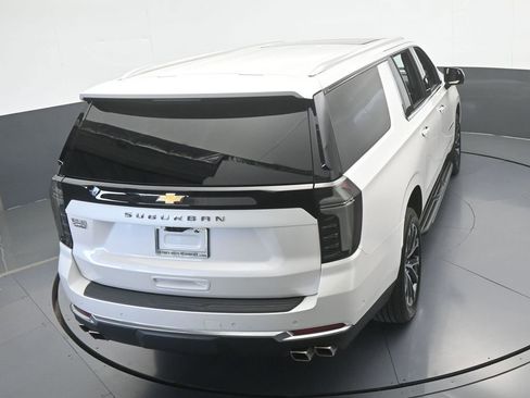 Used 2025 Chevrolet Suburban High Country w/ Sun And Tow Package RWD image 60