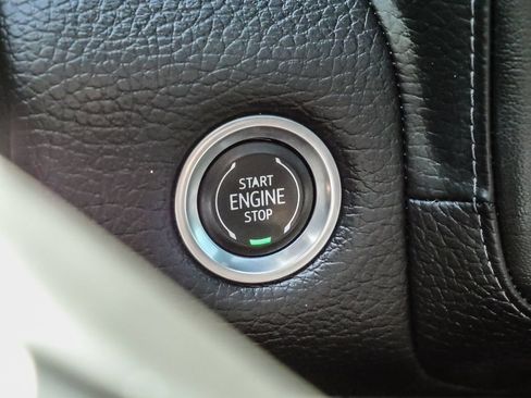 Used 2023 GMC Yukon Denali AWD/4WD image 39