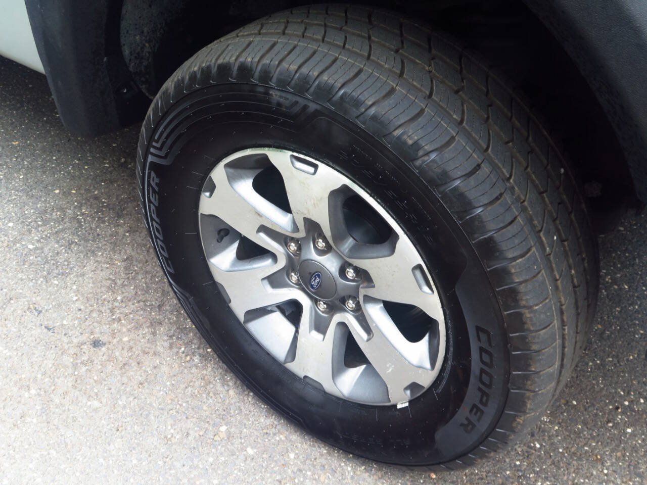 Used 2013 Ford F150 FX4 w/ Luxury Equipment Group AWD/4WD image 26
