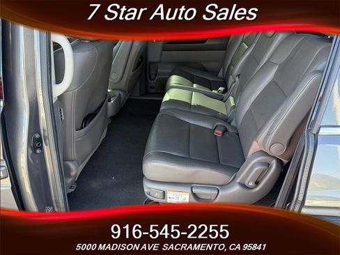 Used 2013 Honda Odyssey Touring image 17