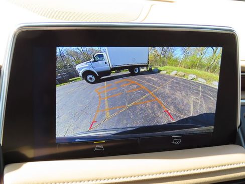 Used 2022 Chevrolet Tahoe Premier AWD/4WD image 8